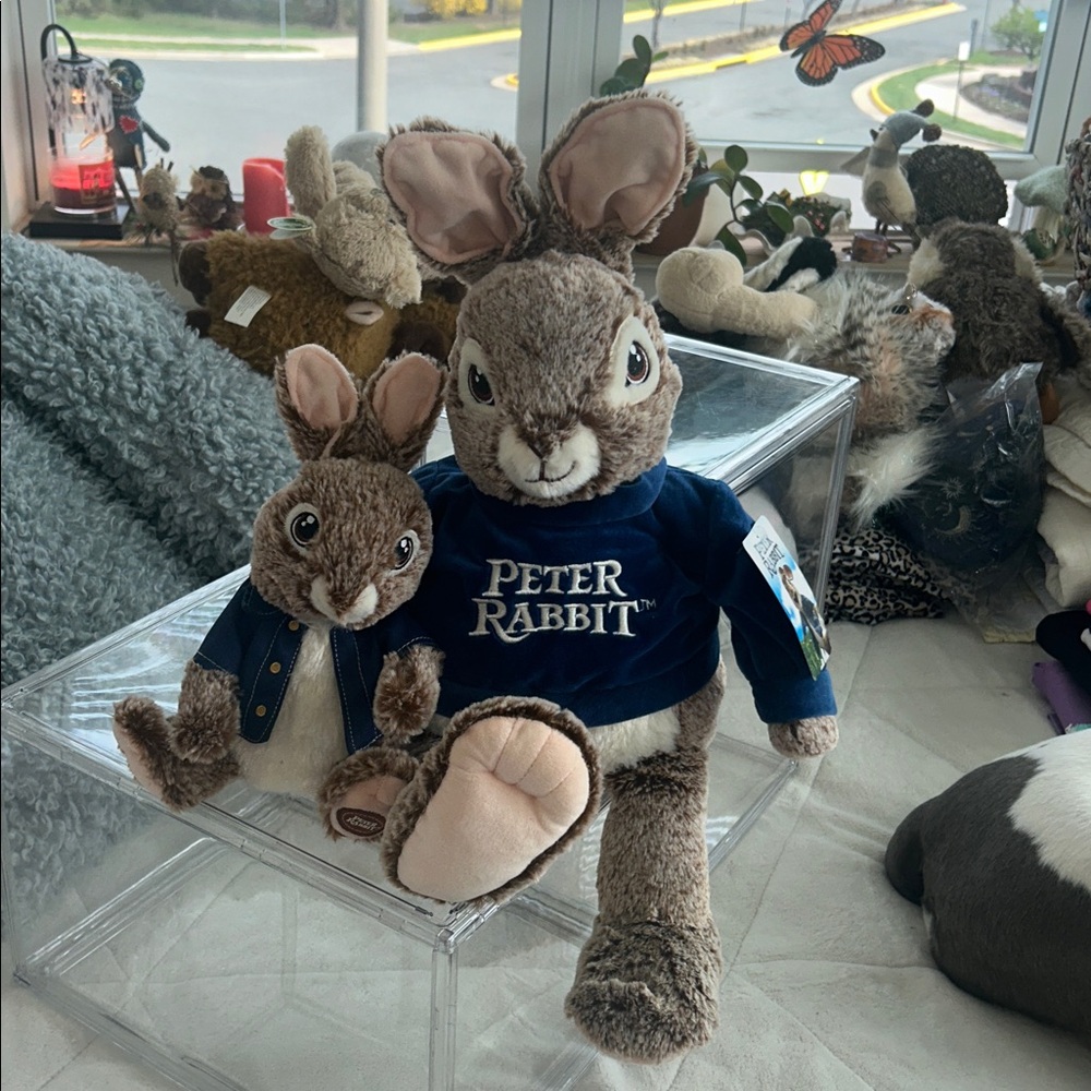 Peter Rabbit Plush Bunnies in Brown with Blue Jackets Set Lrg 18” & Sm 9” NWT